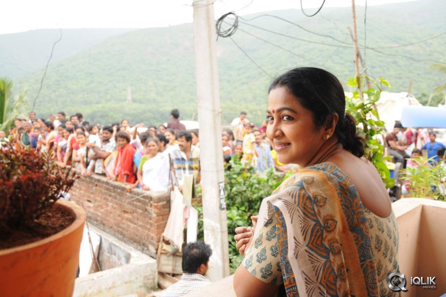 Undhile Manchi Kalam Mundhu Mundhuna